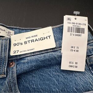NWT Abercrombie & Fitch Mid Rise 90’s Straight Jean in 27 extra short